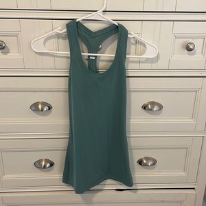 Lululemon Nulu Tank